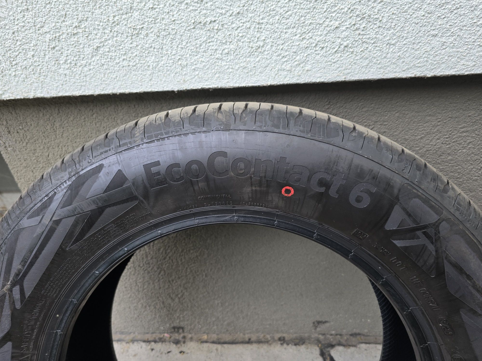 Anvelope Vara CONTINENTAL EcoContact 6 215/65 R17 103 V XL
Anvelope co