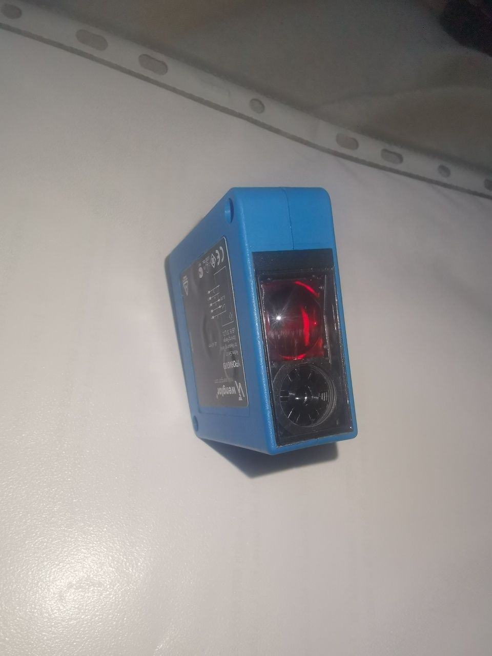 Senzor laser distanta Wenglor YP06MGV80