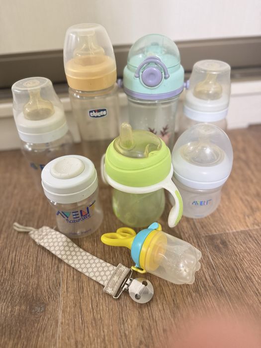 Бутылочки для кормления AVENT CHICCO