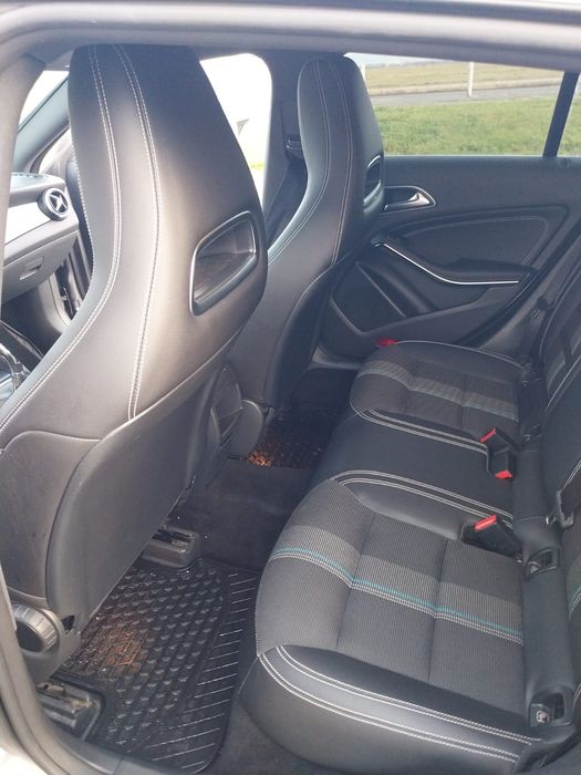 Mercedes-Benz CLA180 Shooting Brake