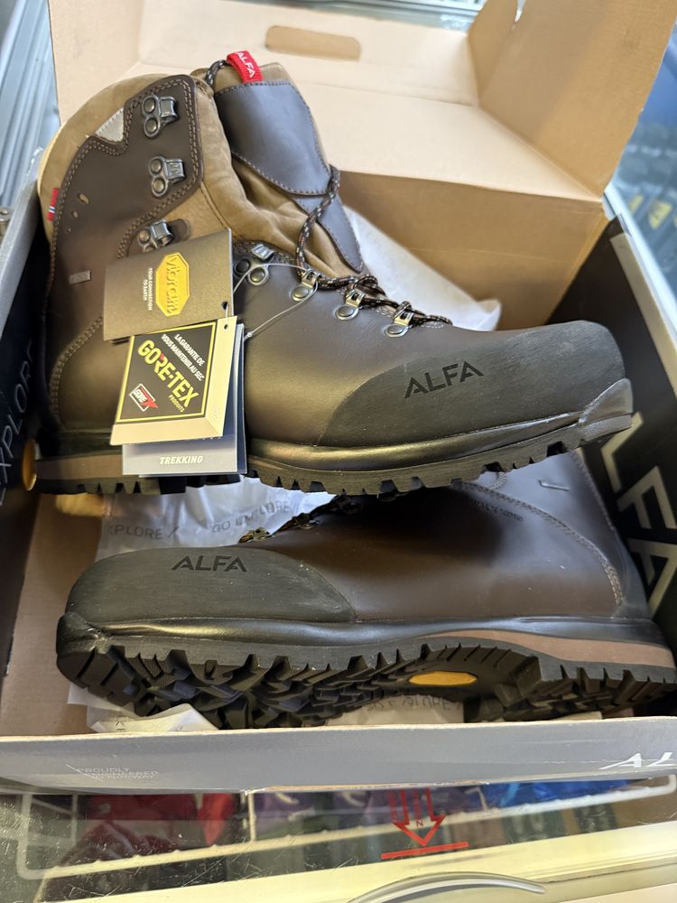 Bocanci Alfa walkking  advance GTX…noi…