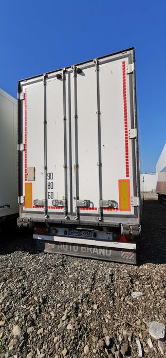 Vand semiremorca frigo