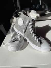 Vand tenisi Converse, marimea 41,5, in stare foarte buna