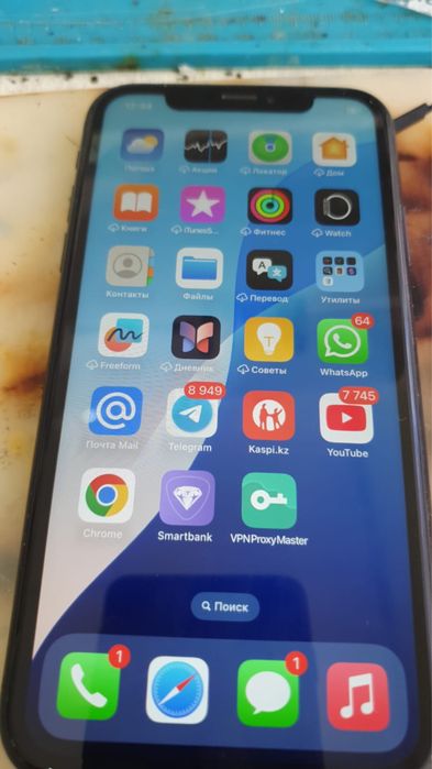Продам iphone xr 128 памяти