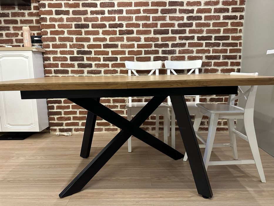 Трапезна маса Capital