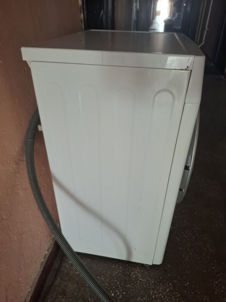 Masina de spalat slim Lg