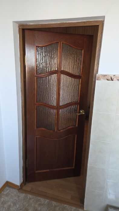 Продаю межкомнатные двери