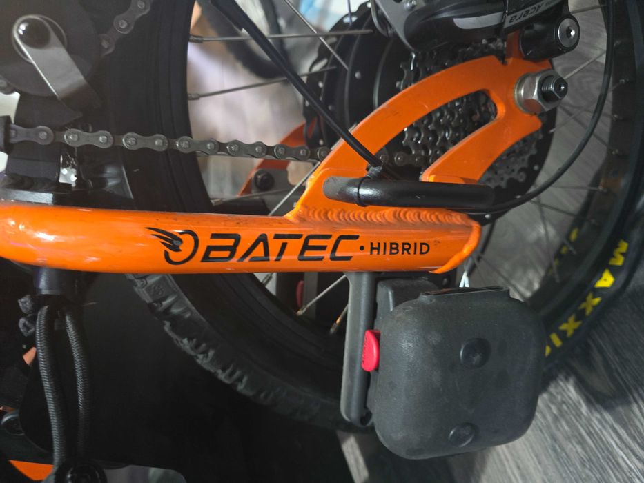Se vinde  scaun cu rotile Batec