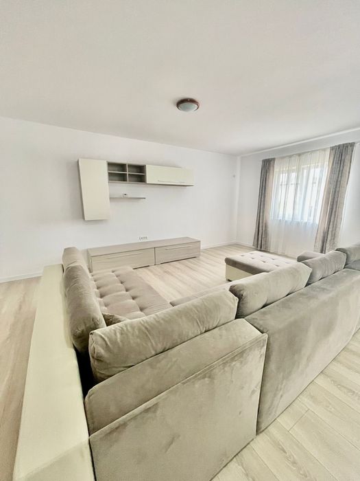 PROPRIETAR inchiriez casa