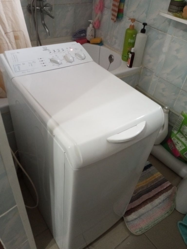 Продам стиральную машину
