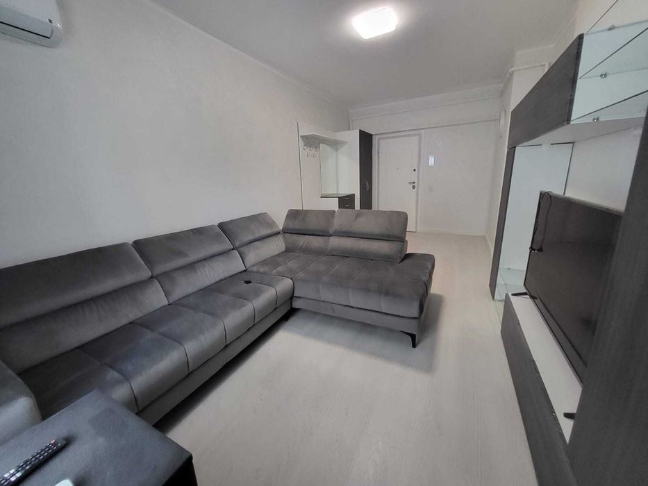 2 camere de inchiriat COpou Royal Town