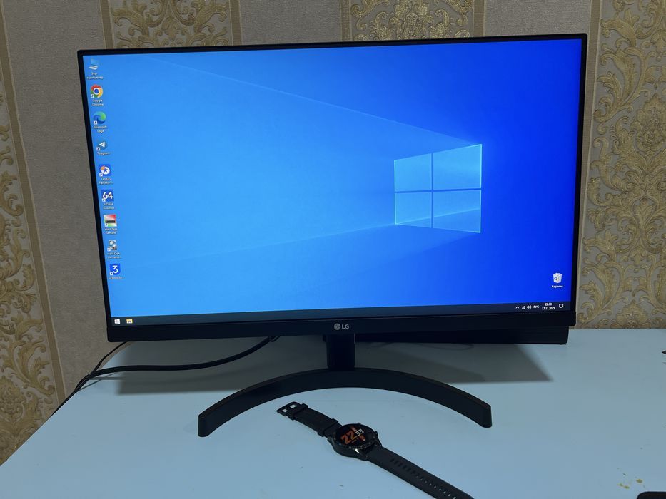 Монитор LG 24, состояние идеал