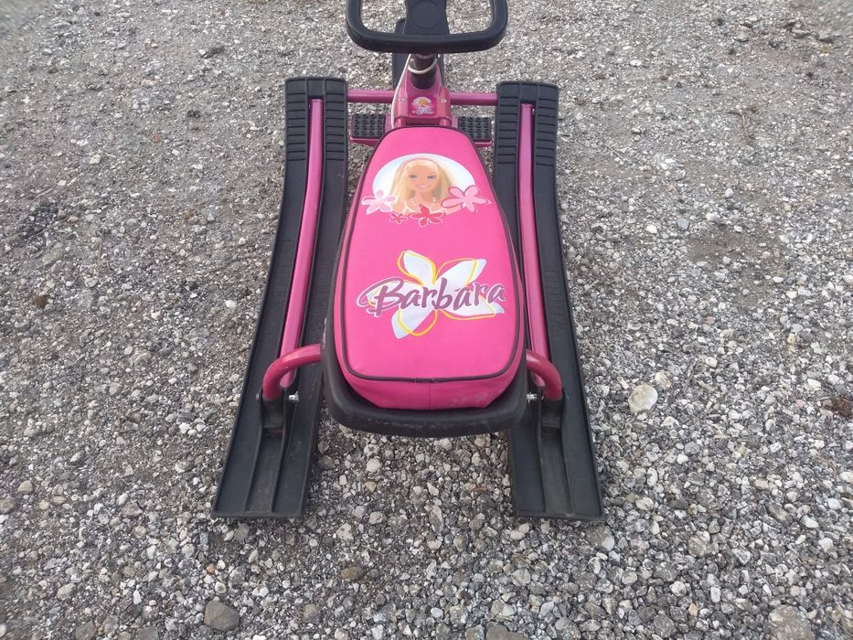 Детска шейна с кормило .