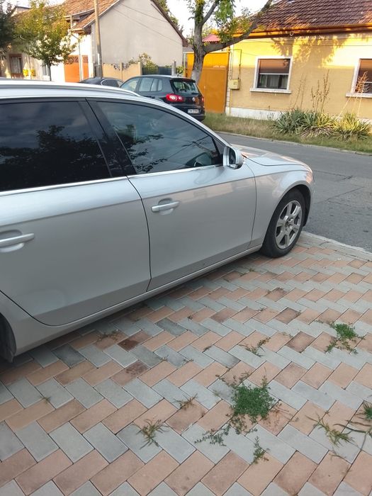 Vând audi A4 B8 2011