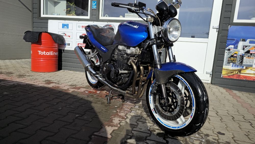 Kawasaki zr 750 2004 schimb cu ceva mai mare