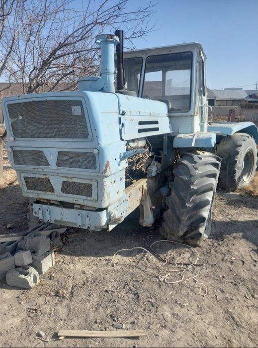 Т.150 трактор сотилади