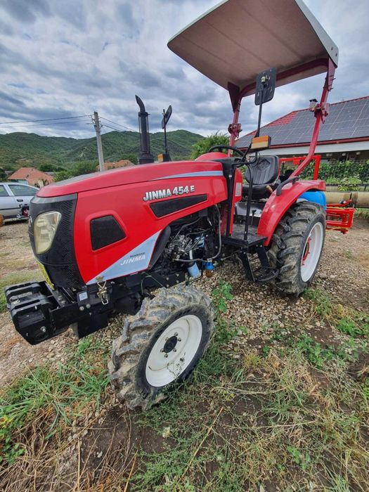 Tractor Jinma 45 cai 4x4 + echipament agricol