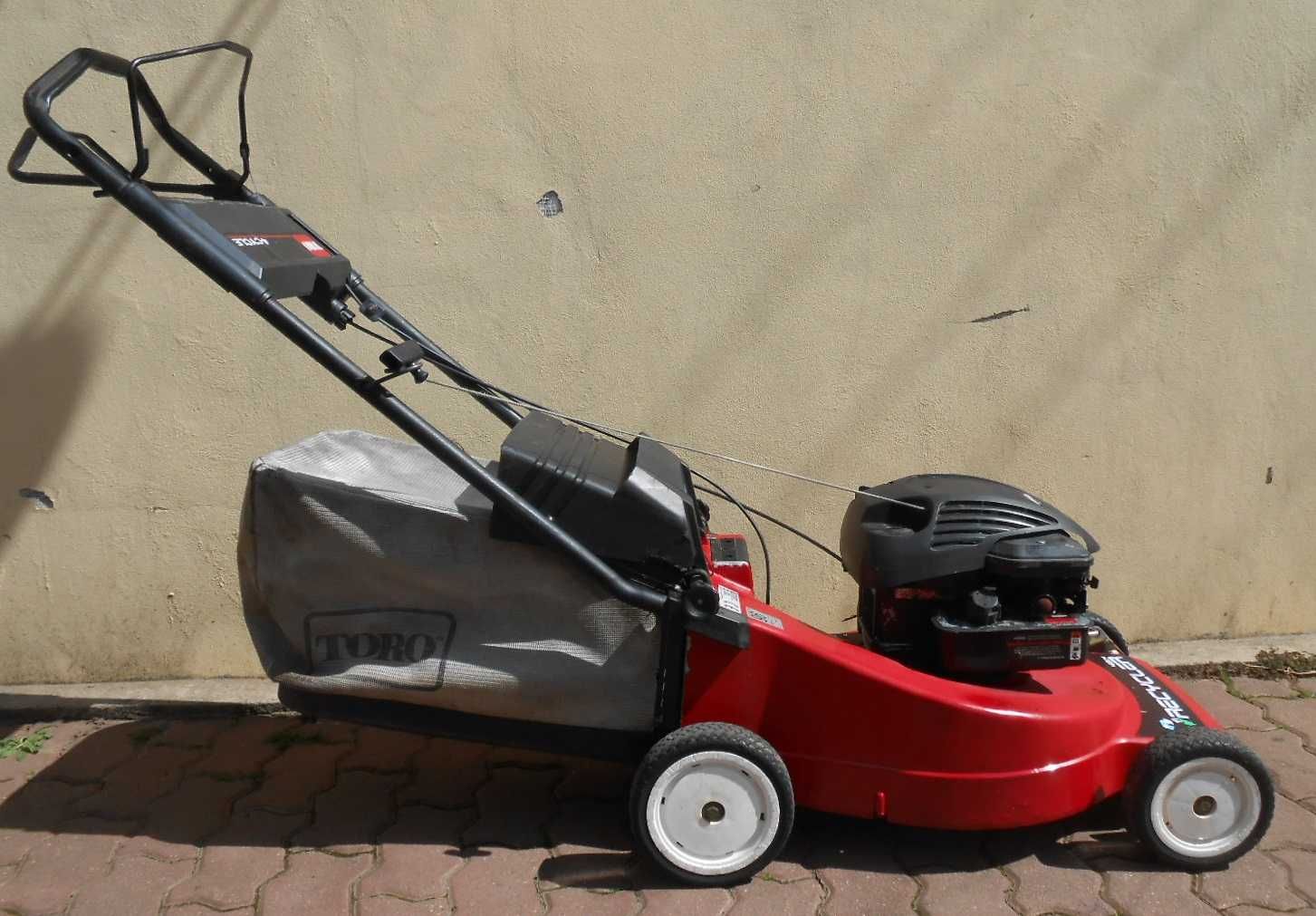 TORO masina tuns iarba gazon AUTOTRACTIUNE benzina Briggs & Stratton