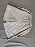 Pantaloni scurti Under Armour marimea M