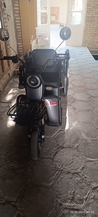 Продам электроскутер.