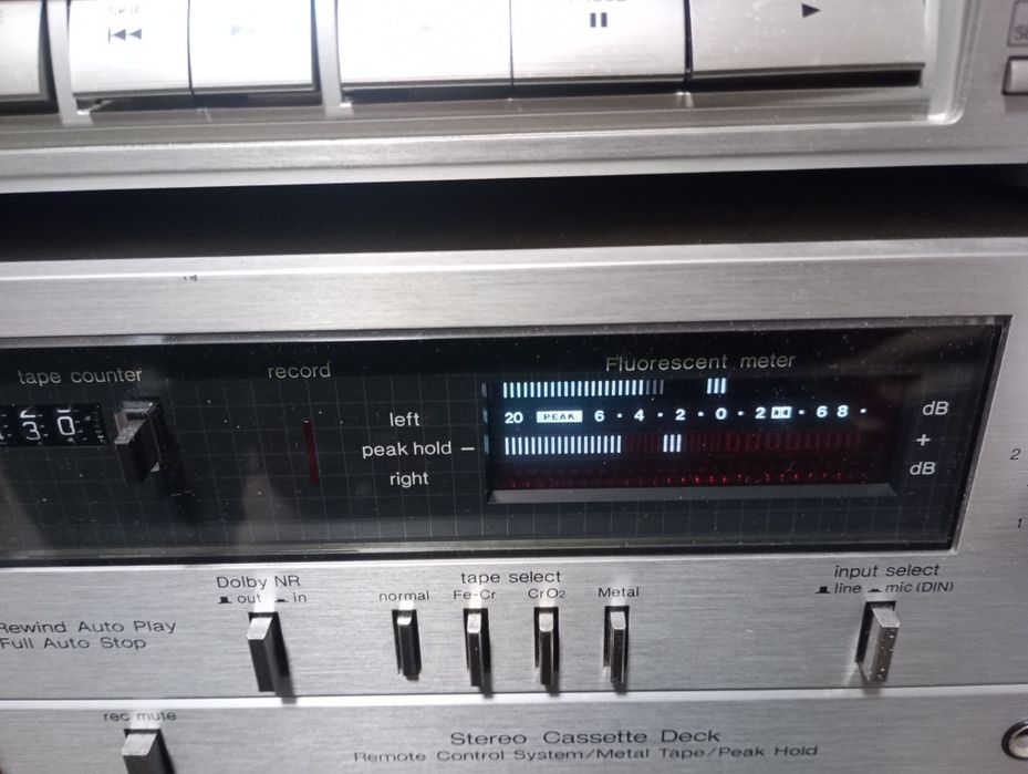 Дек Technics M 24 много добро визуално състояние.