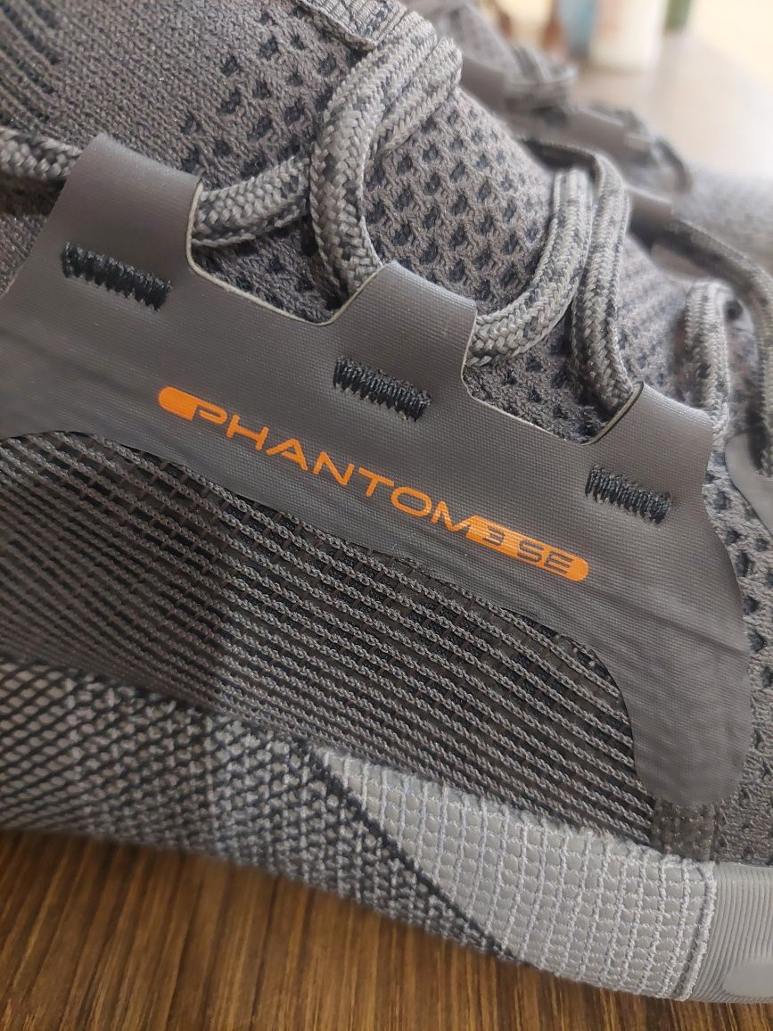 Маратонки Under Armour HOVR 45 Номер Нови!