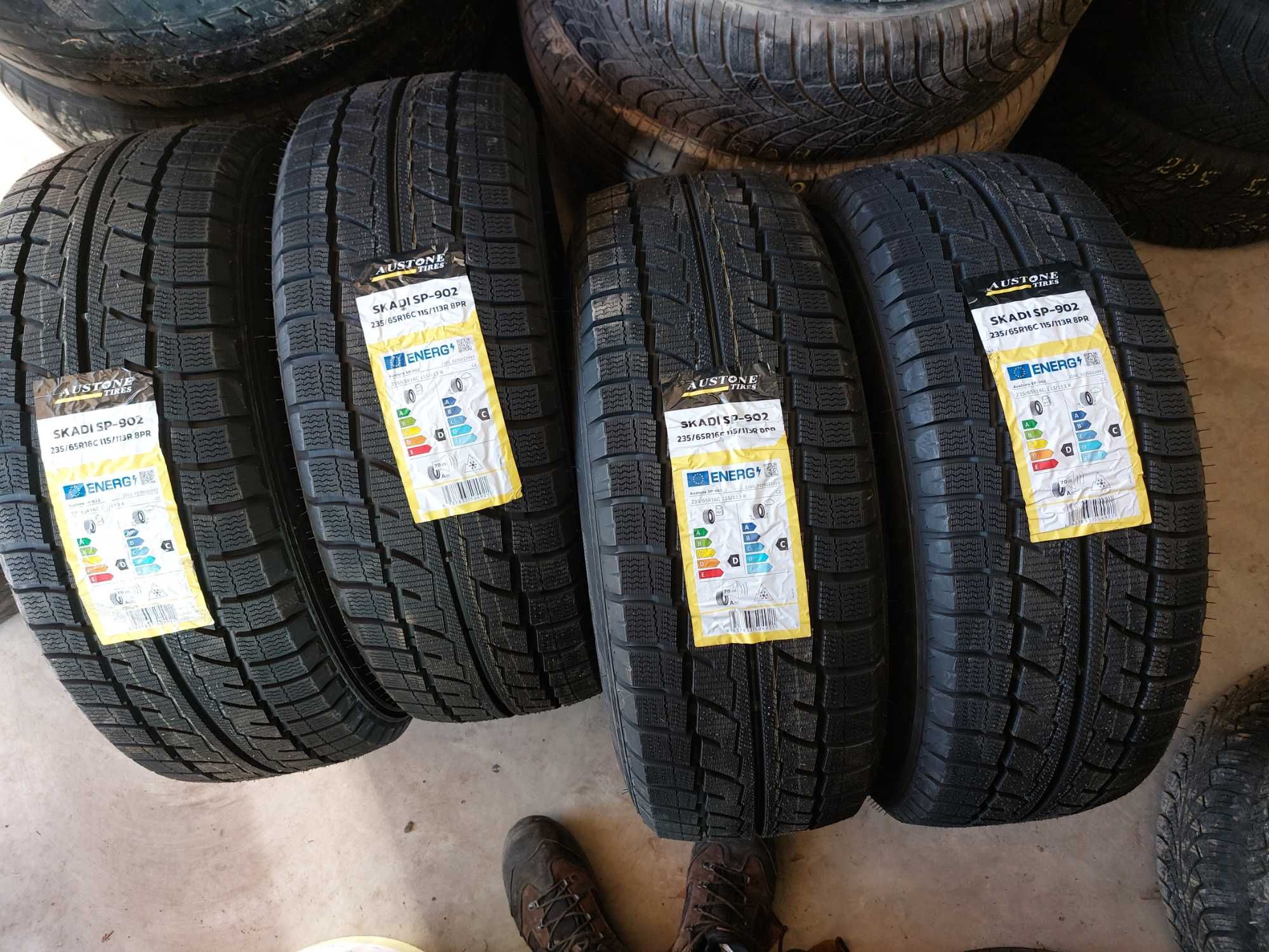 НОВИ зимни гуми AUSTONE 235/65/16C 115R DOT 2024