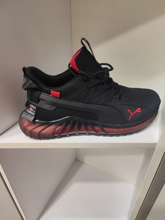 Кросовки новые размер 42