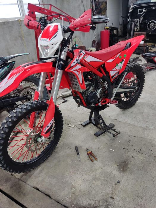 Cross beta trainer 300cc an 2019 cu acte stare impecabila