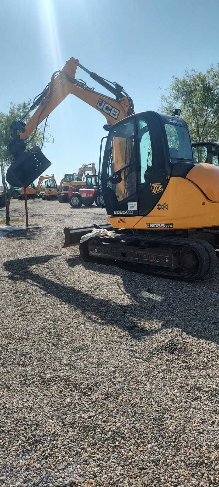 Excavator marca JCB, model 8085ZTS