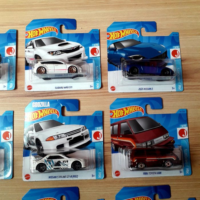 Seturi masinute de colectie HotWheels marci japoneze, anii 2022 - 2024