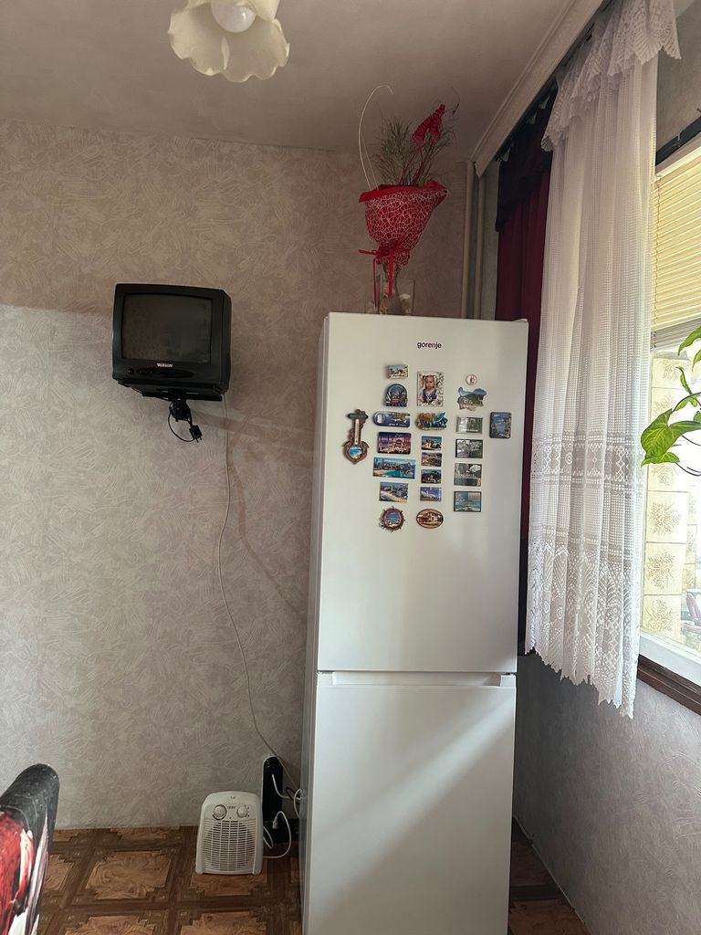 Продава се Двустаен апартамент в Стара Загора, Зора - 42 кв.м за 413 €/кв.м - Снимка #2
