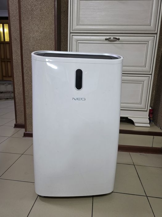 Продаю мощный и удобный мобильный кондиционер NEO ACM-14N