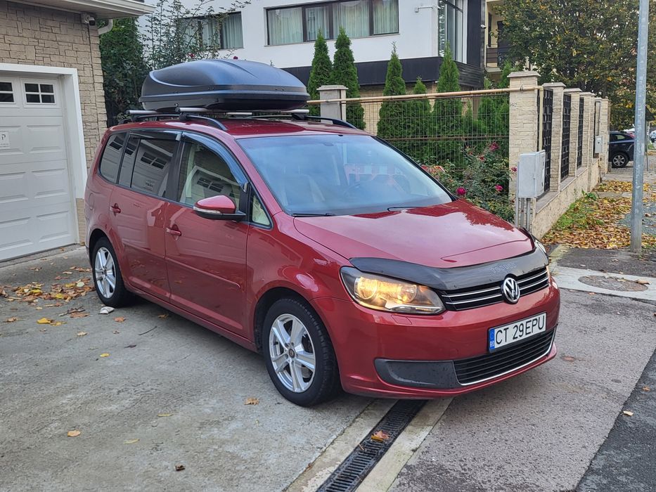 Volkswagen Touran 2.0 Tdi Manual / 7 locuri / 11.2011