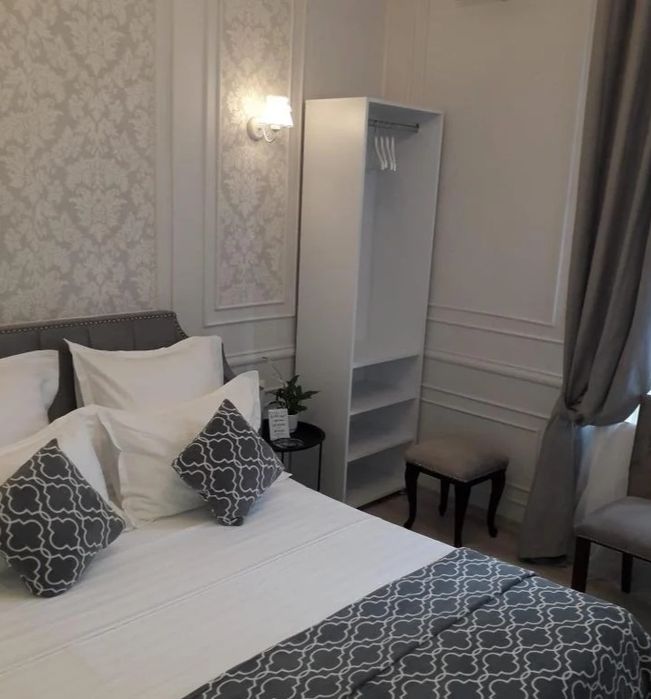 Cazare Constanta Centru WI FI, Parcare, Mic Dejun Regim Hotelier