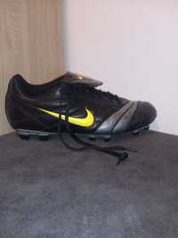 Ghete Nike Tiempo cu crampoane