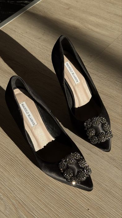 Продам черные туфли