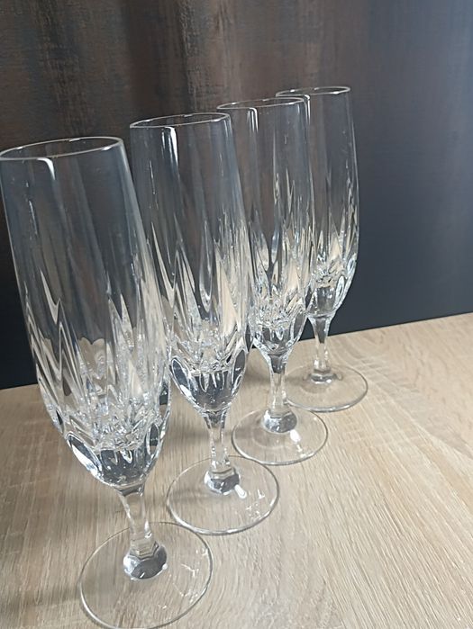 Pahare de cristal