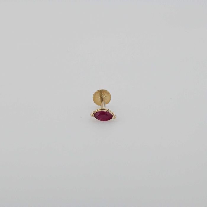 Cercel(pentru a 2 a gaura)din aur galben 18k, cu rubin cod 9950