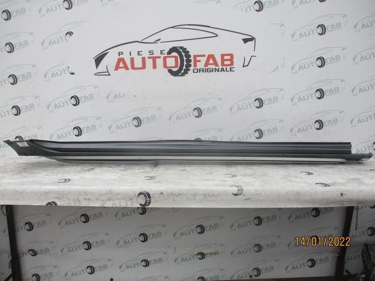 Prag dreapta Volvo V60 Cross an 2015-2016-2017-2018