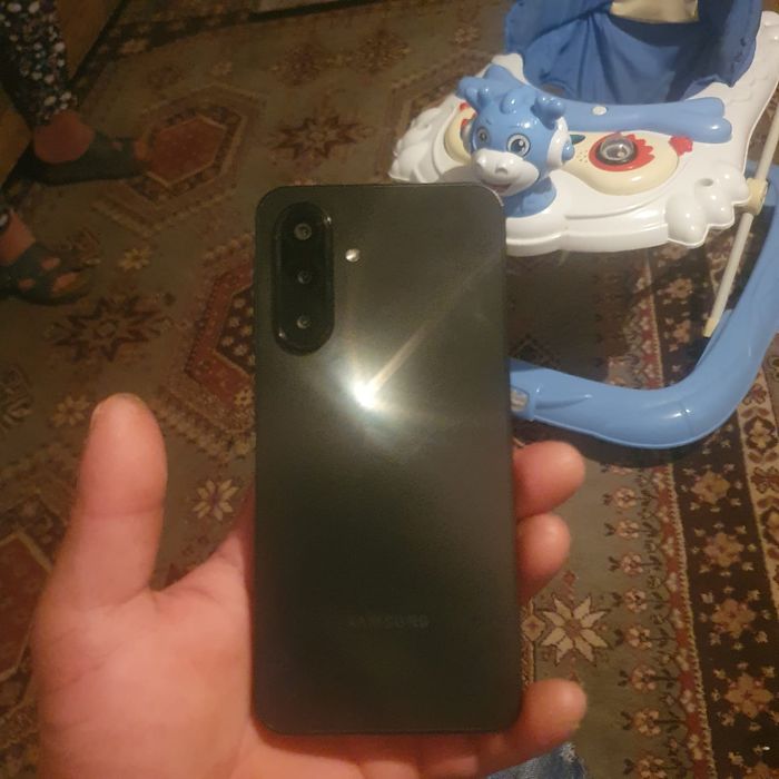 Samsung a 17 aproape nou