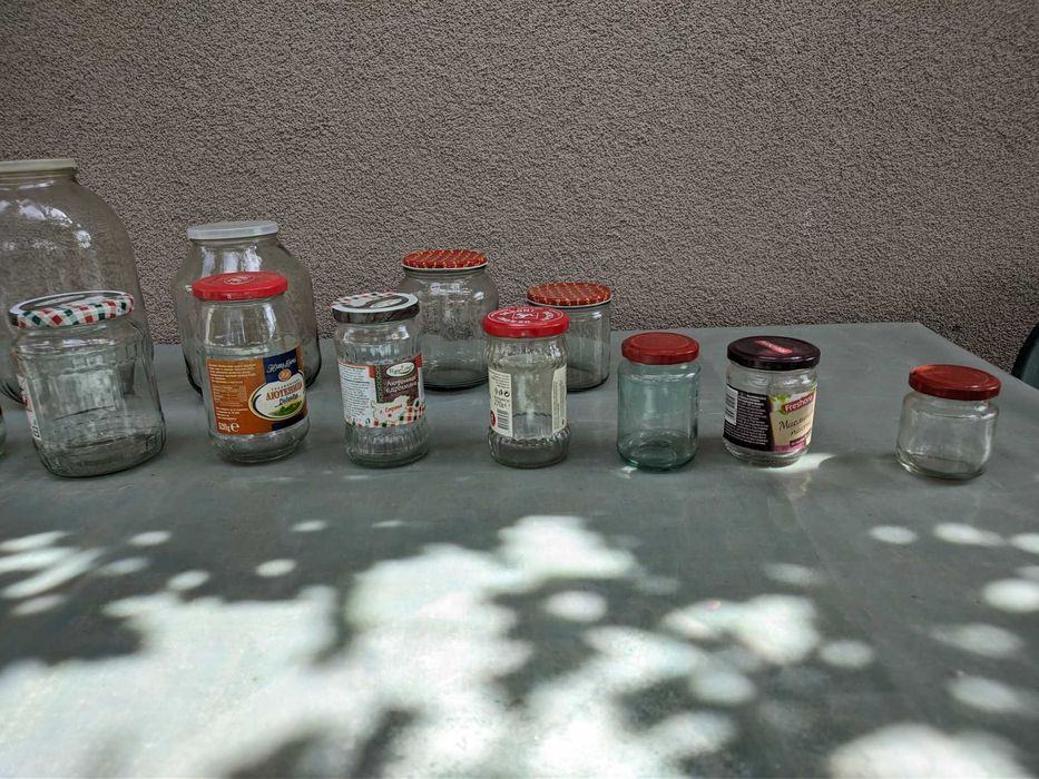 Стъклени буркани