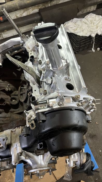 2UZ FE 4.7  в сборе двигател