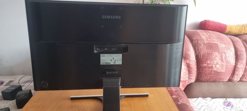 Монитор 28" Samsung 4K