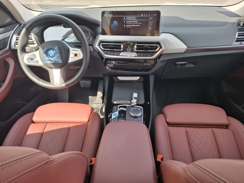 BMW IX 3  2024 yil