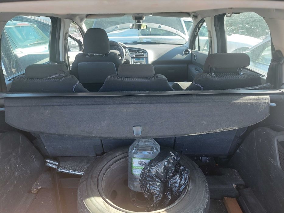 Peugeot 5008 1,6 TI , Пежо 5008 на части!
Септември 2011