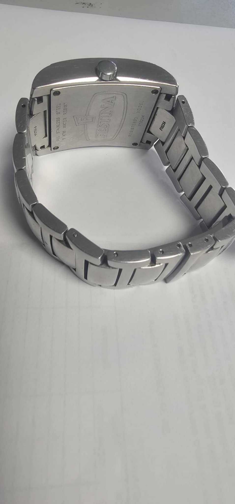 Часовник Festina F16234