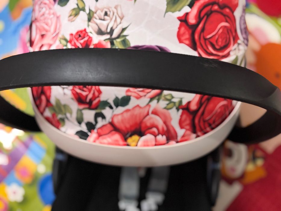 Стол за кола Cybex Cloud T i-Size Spring Blossom Light