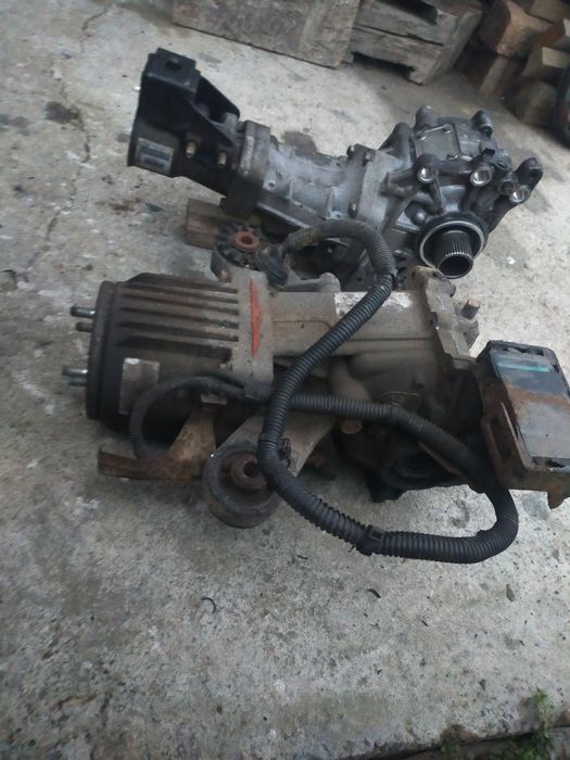 Piese Cutie de transfer și grup diferențial spate Jeep Patriot Compass