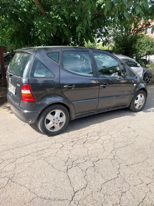 Продавам на части Мерцедес A140 W168 Mercedes Бензин
